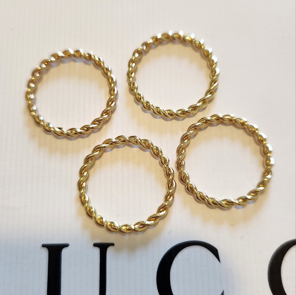 🔷️ Gold Set of 4 Twisted Band Rings Sizes 7 to 9 - Picture 3 of 4